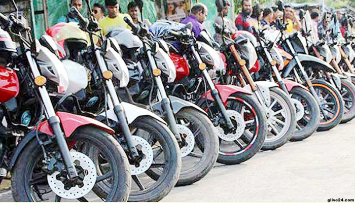 পেছনে আরোহী নিয়ে মহাসড়কে মোটরসাইকেল চালানো যাবে না