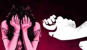 কলেজছাত্রীকে ডেকে নিয়ে ধর্ষণ