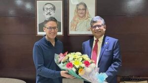 ডেরেক শোলে বলেন রোহিঙ্গা সঙ্কটের শেকড় মিয়ানমারেই নিহিত