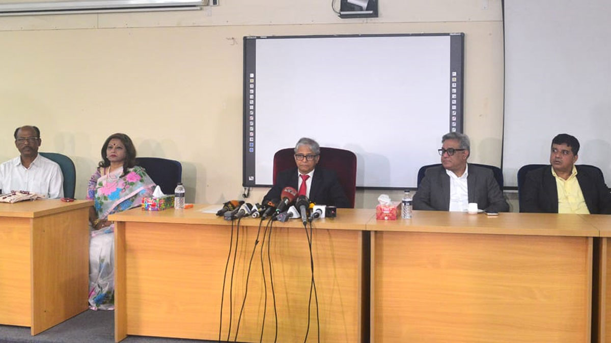 বিধিনিষেধ থাকছে না শহীদ মিনারে পুষ্পস্তবক অর্পণের পুষ্পস্তবক অর্পণে বিধিনিষেধ থাকছে না শহীদ মিনারে