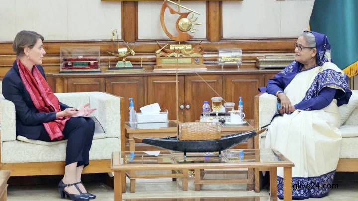 রোহিঙ্গাদের ভাষানচরে স্থানান্তরে জাতিসংঘের সহায়তা চেয়েছেন প্রধানমন্ত্রী