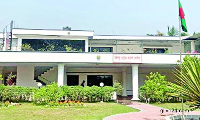 প্রবাসীদের জন্যে ২০০ টাকায় থাকার ব্যবস্থা আছে যা অনেকেই জানেন না 4 প্রবাসীদের জন্যে ২০০ টাকায় থাকার ব্যবস্থা আছে যা অনেকেই জানেন না