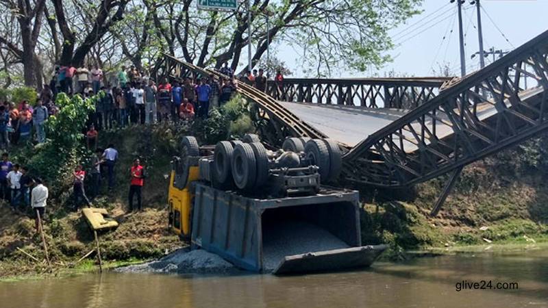 সাজেক সড়কে যান চলাচল বন্ধ