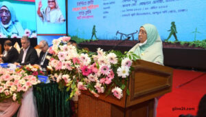 সরকার আগামী প্রজন্মের জন্য স্মার্ট বাংলাদেশ গড়ে যেতে চায় : শ্রম প্রতিমন্ত্রী