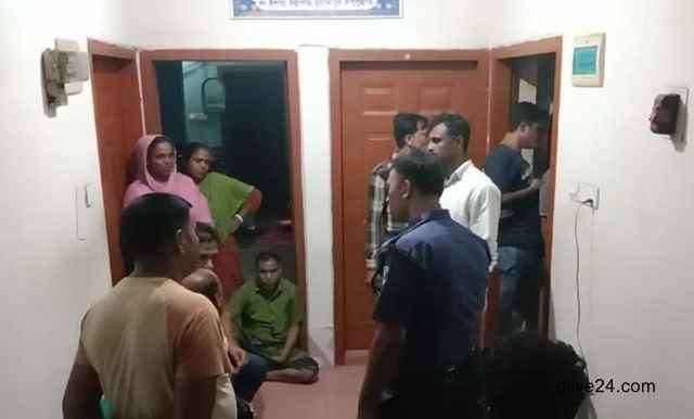 আশুলিয়ায় ঘরে ঢুকে প্যারালাইজড রোগীকে হত্যা