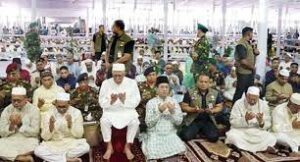 জাতীয় ঈদগাহে ঈদুল ফিতরের নামাজ আদায় করেছেন রাষ্ট্রপতি