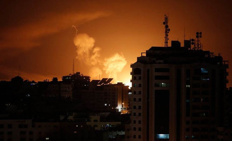 ইসরায়েলী বিমান হামলা লেবানন ও গাজায়