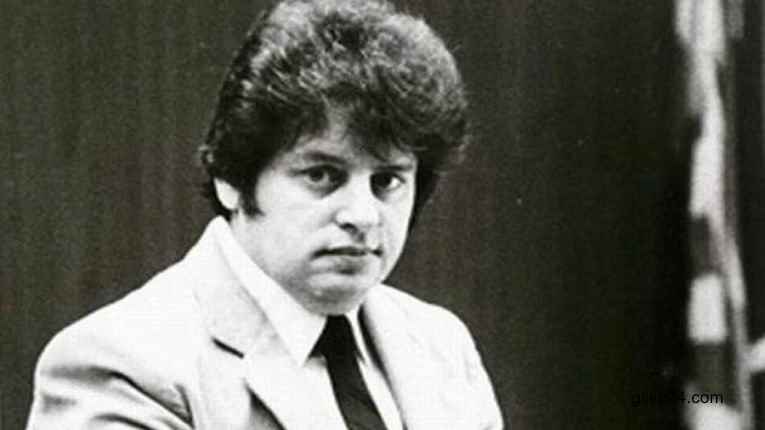 শতাধিক বিয়ে করে বিশ্ব রেকর্ড বত্রিশ বছরে