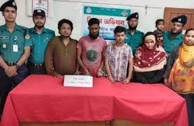 শিশু চুরি করে দুই লাখ টাকায় বিক্রি, আটক ৪