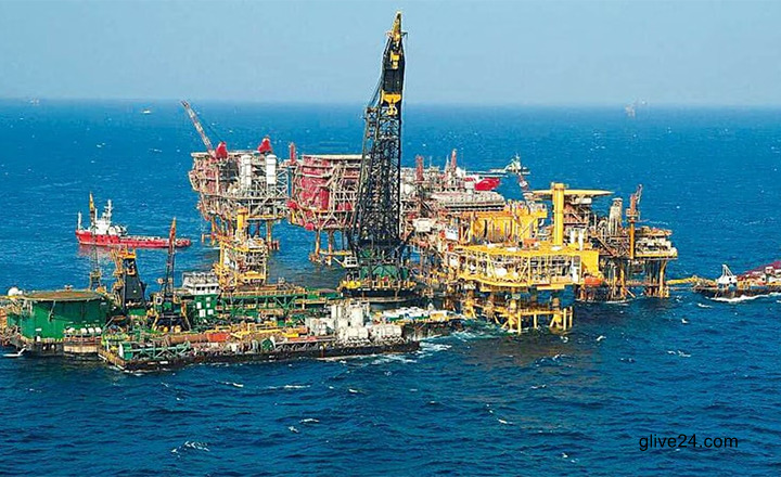 বাজার স্থিতিশীলতার জন্য সৌদি ও ইউএই’র নেতৃত্বে তেল উৎপাদন হ্রাসের পদক্ষেপ