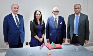 রাবাংলাদেশের বিমান পরিবহন খাত জোরদারে যুক্তরাজ্যের সঙ্গে যৌথ ঘোষণাপত্র স্বাক্ষরিত