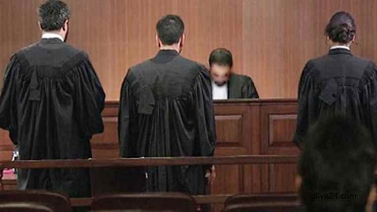 গরমে আদালতে পরতে হবে না কালো কোট-গাউন 2 গরমে আদালতে পরতে হবে না কালো কোট-গাউন