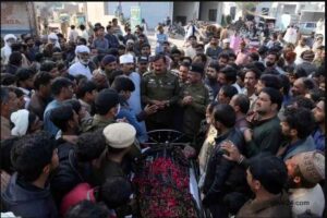 পাকিস্তানে মোনাজাতে ধর্ম অবমাননার অভিযোগে পিটিয়ে হত্যা