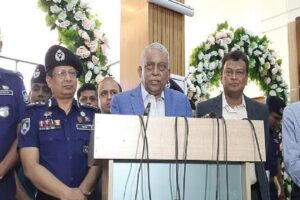 শিগগিরই আরাভ খানকে দেশে ফিরিয়ে আনা হবে : স্বরাষ্ট্রমন্ত্রী 4 শিগগিরই আরাভ খানকে দেশে ফিরিয়ে আনা হবে : স্বরাষ্ট্রমন্ত্রী