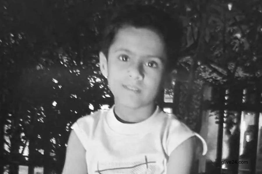 স্ত্রীকে খুশি করতে ৭ বছরের ছেলেকে গলা টিপে খুন করলেন বাবা 2 স্ত্রীকে খুশি করতে ৭ বছরের ছেলেকে গলা টিপে খুন করলেন বাবা