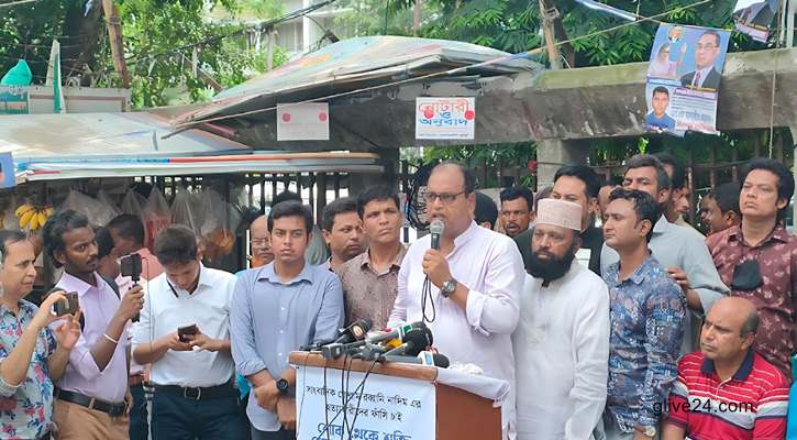দু’এক মাসের মধ্যে সরকারকে পদত্যাগে বাধ্য করা হবে: দুদু