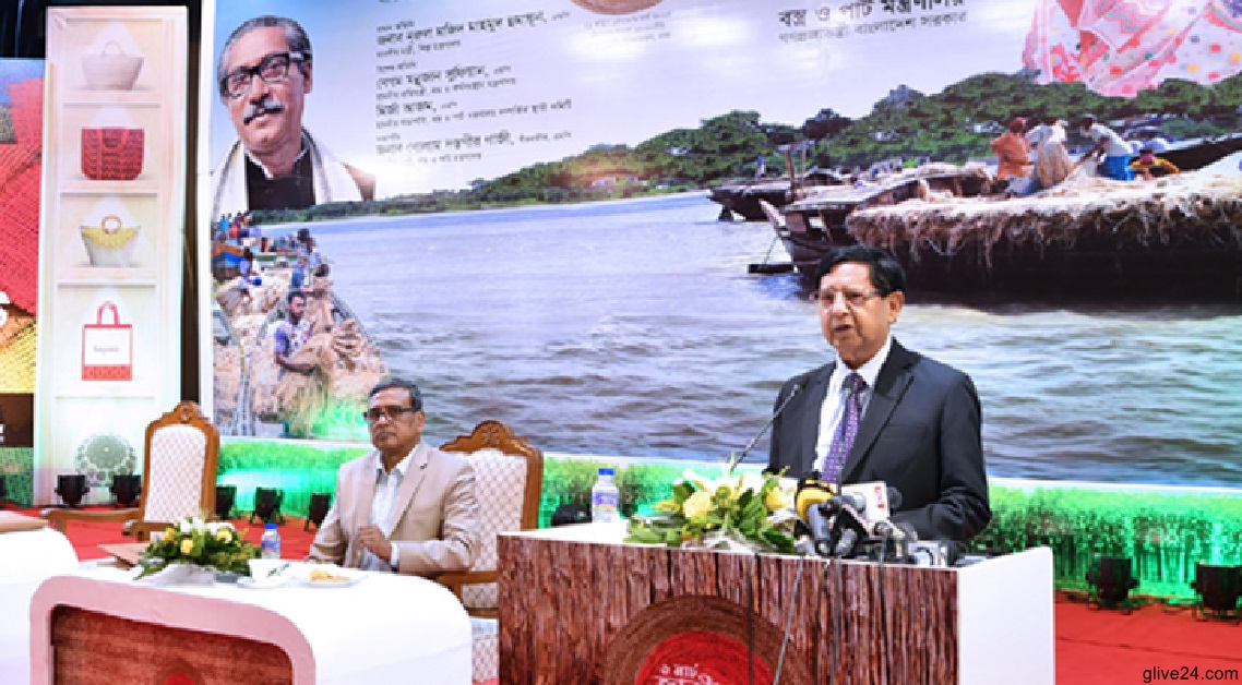 আধুনিক ও স্মার্ট পাটপণ্য উৎপাদন করতে হবে : বস্ত্র ও পাট মন্ত্রী 2 আধুনিক ও স্মার্ট পাটপণ্য উৎপাদন করতে হবে