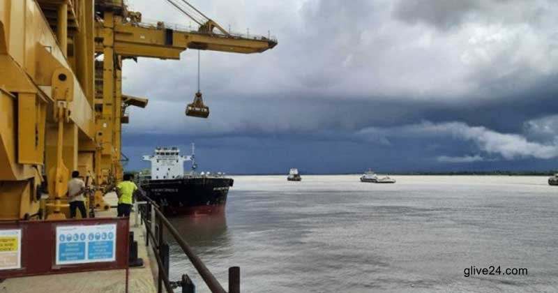 কয়লা নিয়ে মোংলা বন্দরে পৌঁছেছে চীনা পতাকাবাহী জাহাজ 3 কয়লা নিয়ে মোংলা বন্দরে পৌঁছেছে চীনা পতাকাবাহী জাহাজ