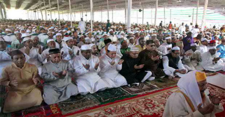 জাতীয় ঈদগাঁহ ময়দানে ঈদের প্রধান জামাত অনুষ্ঠিত