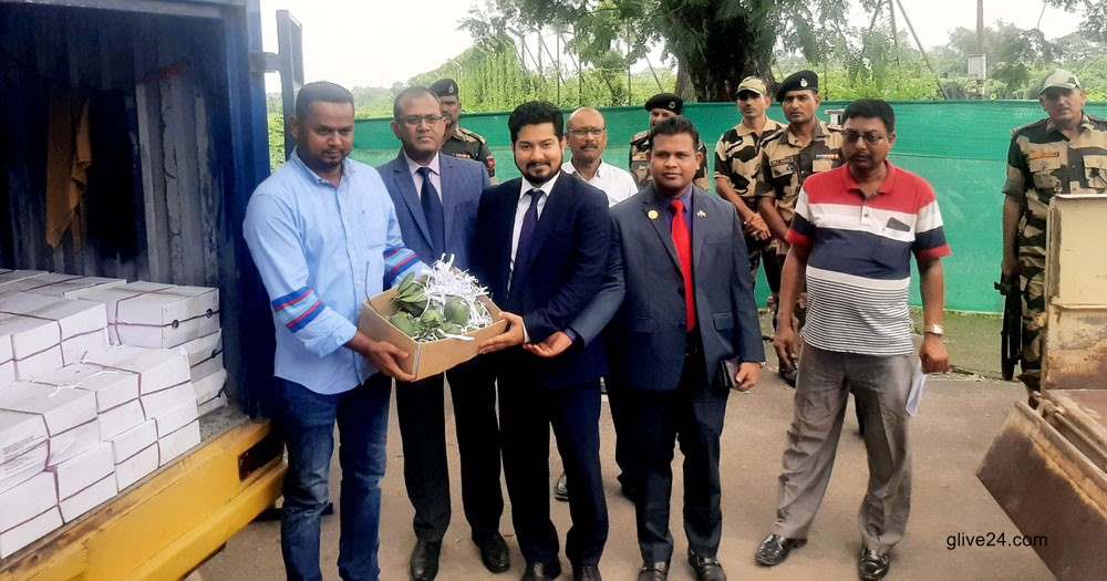 ত্রিপুরার মুখ্যমন্ত্রীকে ৫০০ কেজি আম পাঠালেন প্রধানমন্ত্রী শেখ হাসিনা ১ ত্রিপুরার মুখ্যমন্ত্রীকে ৫০০ কেজি আম পাঠালেন প্রধানমন্ত্রী শেখ হাসিনা