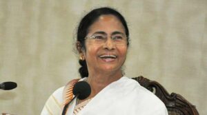 আম উপহার পেয়ে প্রধানমন্ত্রীকে শুভেচ্ছা বার্তা পাঠাতে ভুললেন না মমতা