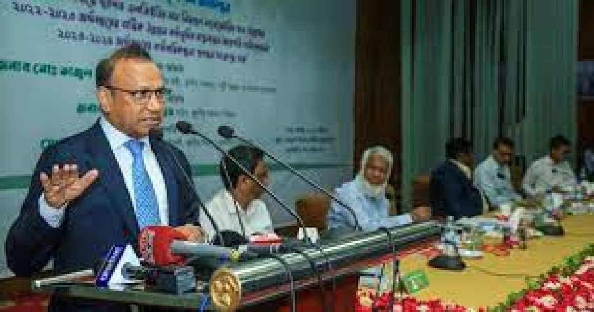 মানসম্পন্ন প্রকৌশল কাজ টেকসই উন্নয়ন নিশ্চিত করবে : স্থানীয় সরকার মন্ত্রী 