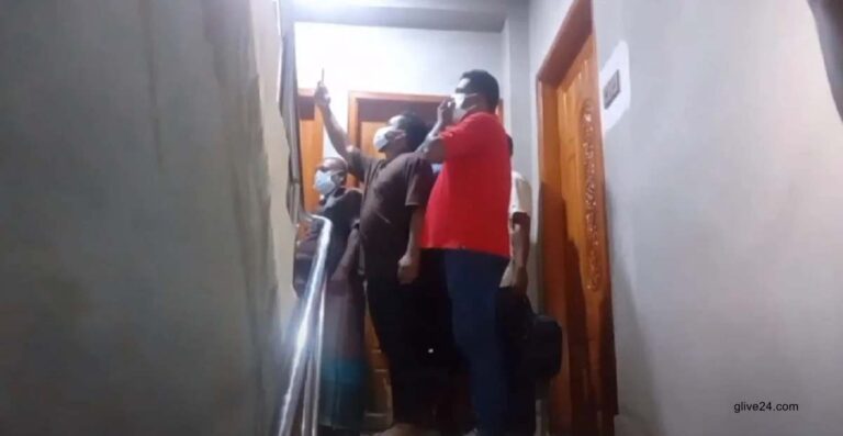 যুবকের অর্ধগলিত ঝুলন্ত লাশ উদ্ধার