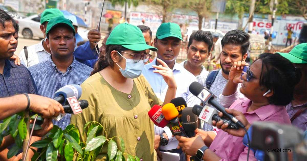 শহরের তাপমাত্রা কমাতে কাজ শুরু করেছেন বুশরা আফরিন 3 শহরের তাপমাত্রা কমাতে কাজ শুরু করেছেন বুশরা আফরিন