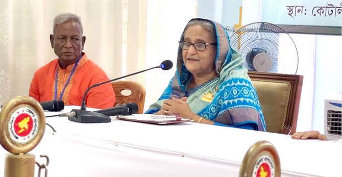 আগামী নির্বাচনে নৌকায় ভোট দিন