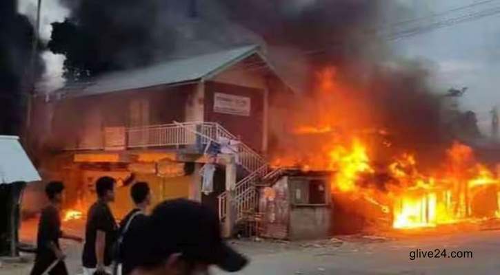 মণিপুরে এক নারীকে জীবন্ত পুড়িয়ে হত্যা