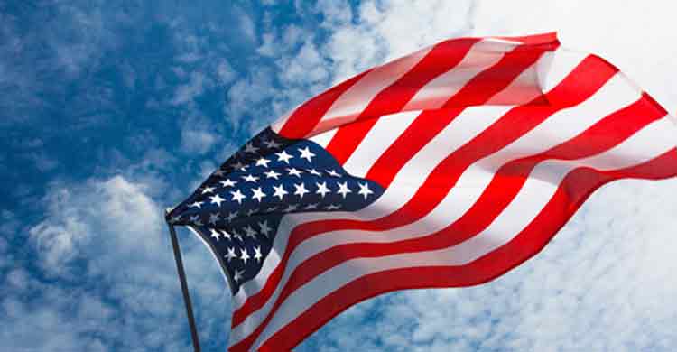 আমেরিকা মার্কিন নৌবাহিনীর প্রধান হলেন লিসা