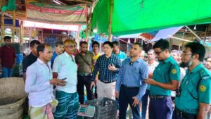 কাঁচা মরিচ ও চিনির মূল্য তদারকিতে ভোক্তা অধিদপ্তরের দেশব্যাপী বাজার অভিযান