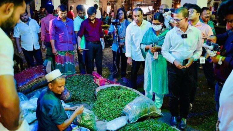 কাঁচা মরিচ ও চিনির মূল্য তদারকিতে ভোক্তা অধিদপ্তরের দেশব্যাপী বাজার অভিযান