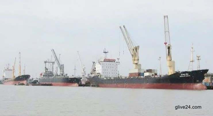 ভিয়েতনাম থেকে মোংলায় এলো বঙ্গবন্ধু রেল সেতুর মালামাল