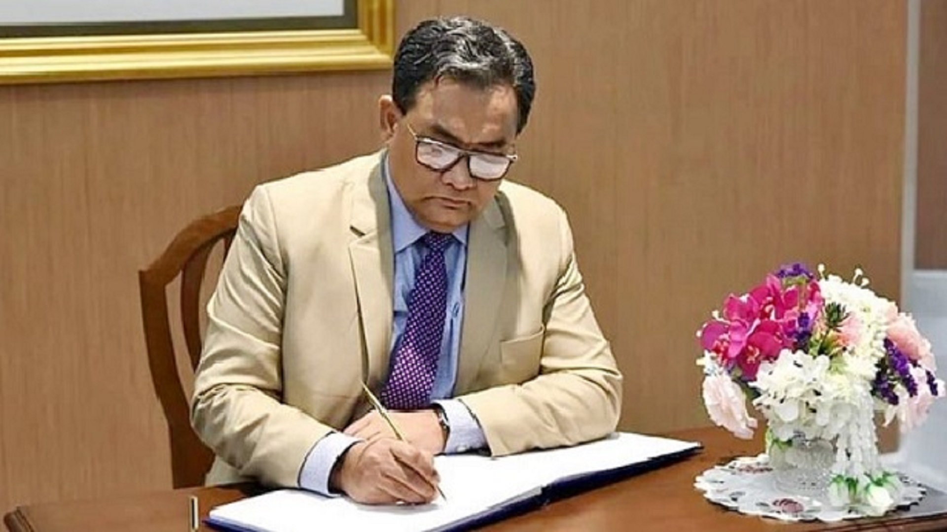 বিচার বিভাগকে রাজনৈতিক প্রভাবমুক্ত রাখার আহ্বান প্রধান বিচারপতির বিচার বিভাগকে রাজনৈতিক প্রভাবমুক্ত রাখার আহ্বান প্রধান বিচারপতির