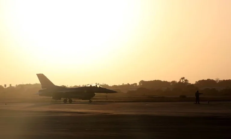 যুক্তরাষ্ট্র সেপ্টেম্বরে ইউক্রেনের পাইলটদের প্রশিক্ষণ দিবে: পেন্টাগন