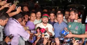 শুধু অভ্যুত্থান নয়, রাষ্ট্র গঠনের নেতাও পেয়ে গেছি: আসিফ নজরুল