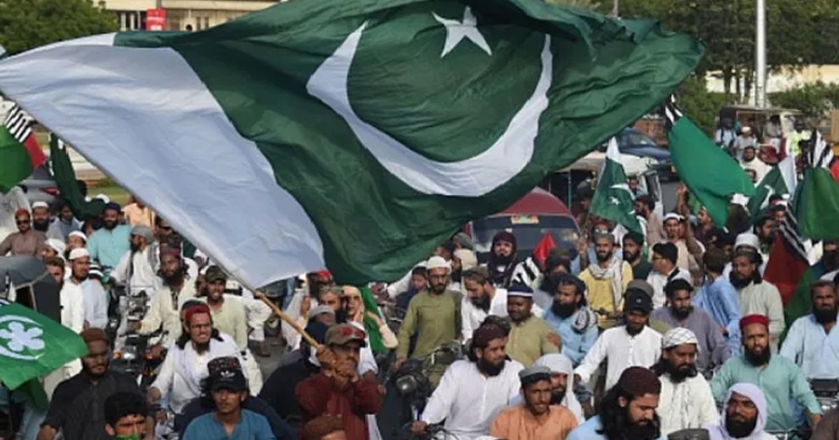 বাংলাদেশের আন্দোলনের প্রভাবে পাকিস্তান জুড়ে বিক্ষোভের ডাক ১ বাংলাদেশের আন্দোলনের প্রভাবে পাকিস্তান জুড়ে বিক্ষোভের ডাক