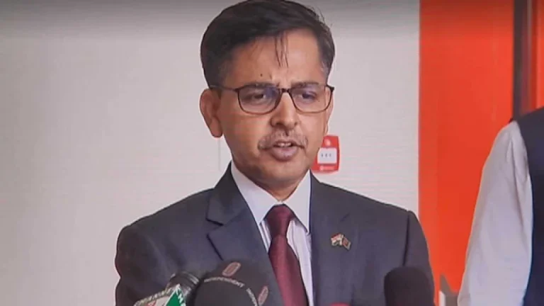 ভারতীয় হাইকমিশনার অন্তর্বর্তী সরকারের সঙ্গে কাজ করার বিষয়ে যে বার্তা দিলেন