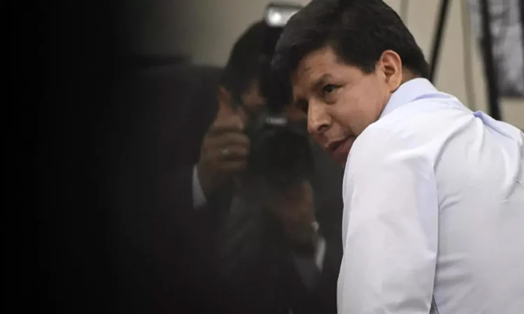 বিদ্রোহের অভিযোগে বিচারের মুখোমুখি পেরুর ‘প্রথম দরিদ্র প্রেসিডেন্ট’ কাস্তিলো