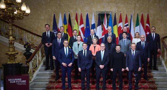 ইউক্রেনকে রক্ষায় চার দফা পরিকল্পনা ঘোষণা ব্রিটিশ প্রধানমন্ত্রীর ইউক্রেনকে রক্ষায় চার দফা পরিকল্পনা ঘোষণা ব্রিটিশ প্রধানমন্ত্রীর