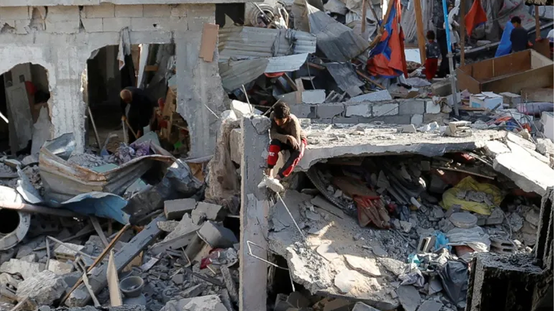 গাজায় ইসরাইলি বিমান হামলায় ৪১৩ জন নিহত