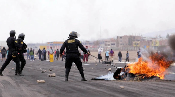 চাঁদাবাজি রোধে পেরুর রাজধানী লিমায় জরুরি অবস্থা ঘোষণা