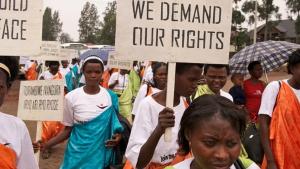 বিশ্বের এক-চতুর্থাংশ দেশে নারীর অধিকার হ্রাস: জাতিসংঘের প্রতিবেদন