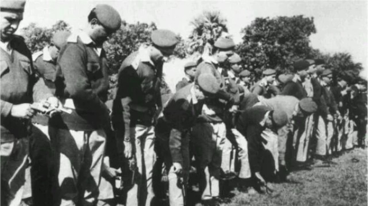 ১৬ ডিসেম্বর মিত্র বাহিনীর কাছে পাকিস্তানের আত্মসমর্পণ