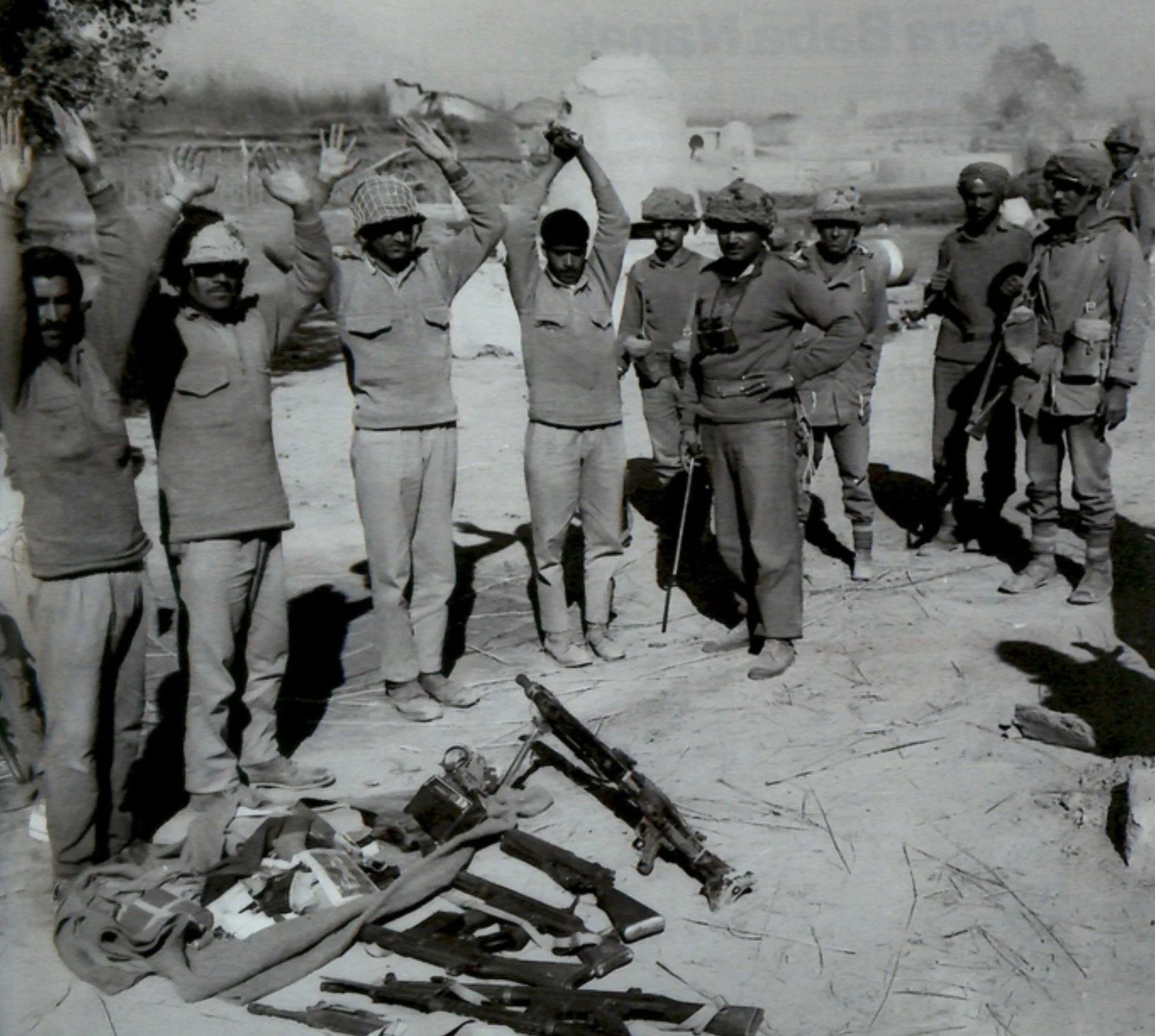 ১৬ ডিসেম্বর মিত্র বাহিনীর কাছে পাকিস্তানের আত্মসমর্পণ