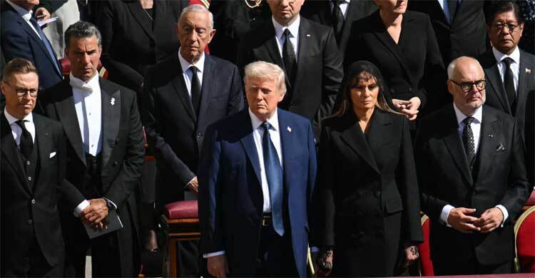 পোপ ফ্রান্সিসের শেষকৃত্যে অংশ নিলেন ডোনাল্ড ট্রাম্প