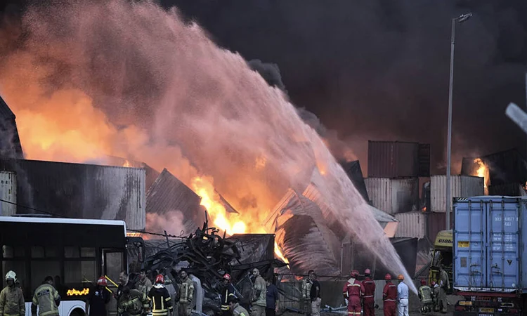 ইরানের বন্দরে বিস্ফোরণে নিহত বেড়ে ৪৬