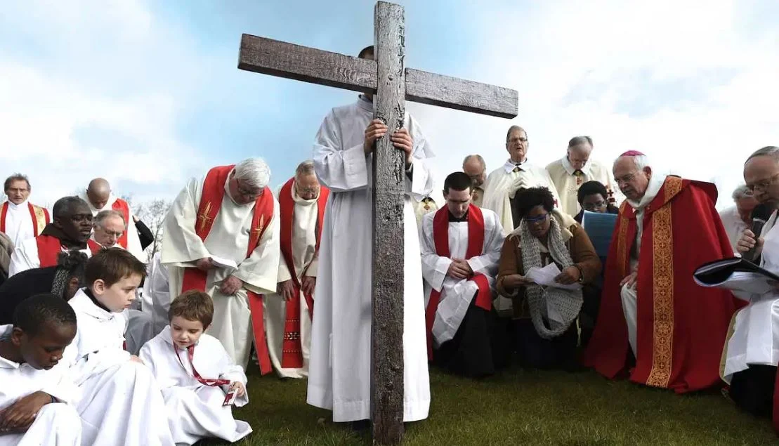 ইস্টার উদযাপনে প্রস্তুত খ্রিস্টান সম্প্রদায়