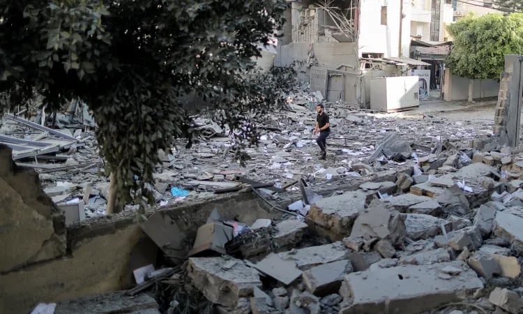 গাজা সিটিতে ইসরাইলি হামলায় নিহতের সংখ্যা বেড়ে ৩৫ জন